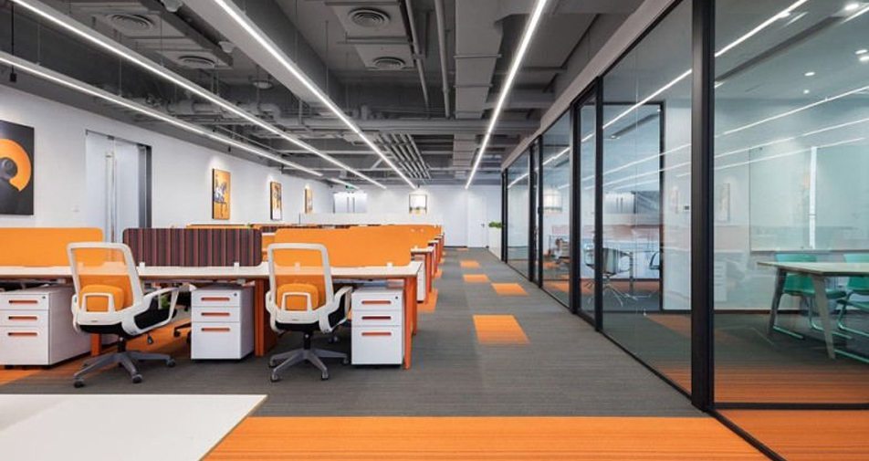 大型的辦公室一般用什么裝飾？